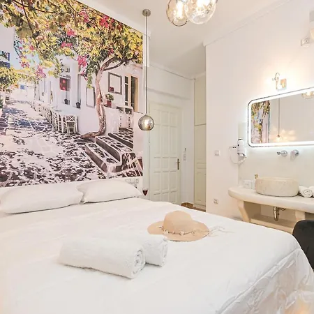 招待所 Katy's Naxos City