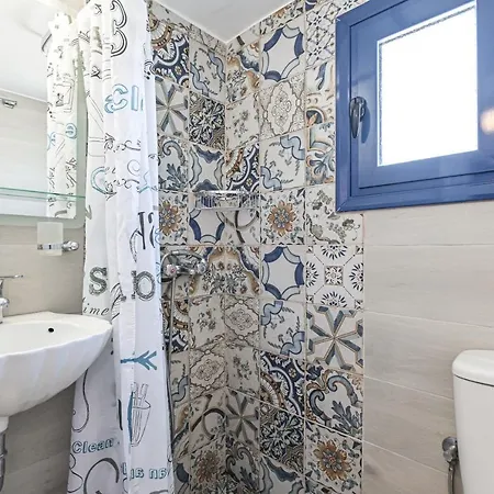 招待所 Katy's Naxos City