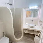 Katy's 4* Naxos City